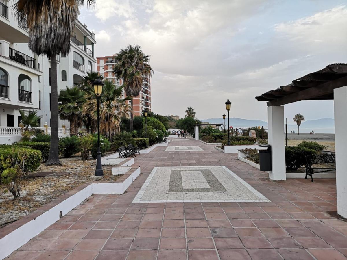 Castillo de Sabinillas Apartamento En Marina Puerto De La Duquesa מראה חיצוני תמונה